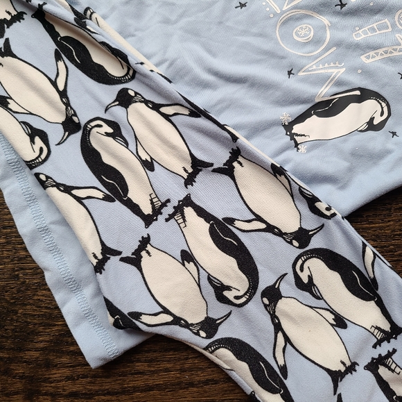 ❄️🐧 LuLaRoe Sleep brand pajamas, size 4 - Picture 3 of 3